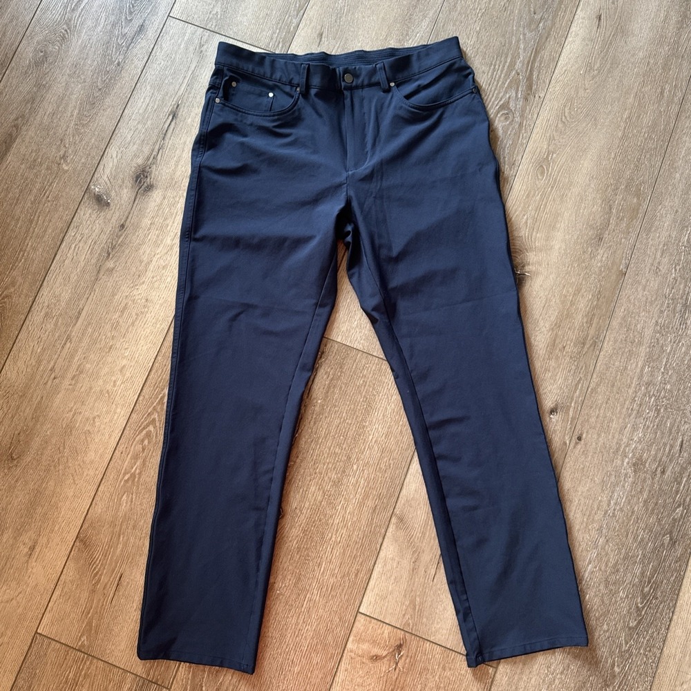 Greg Norman Golf Pants 34x30 Men's Size Navy Straight Leg #G84